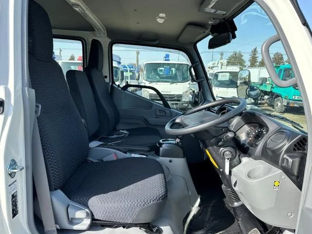 Toyota DYNA TRUCK DOUBLE CAB 2025 — миниатюра 5