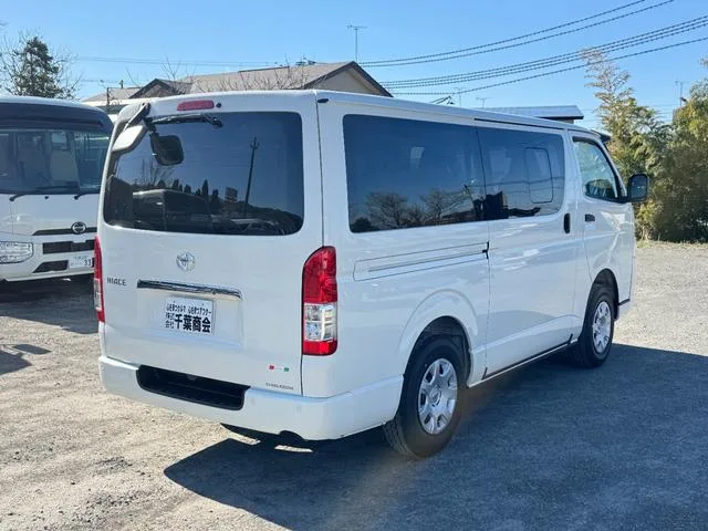 Toyota HIACE VAN DX GL PACKAGE 2026 — миниатюра 2
