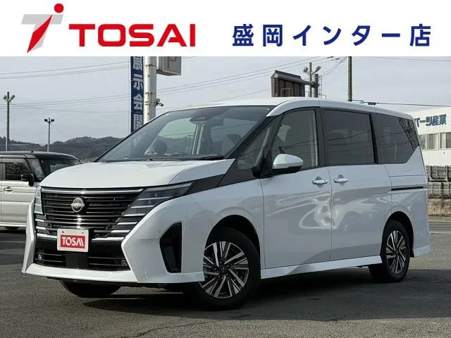 Nissan SERENA HIGHWAY STAR V 2023 — фото 1, купить с доставкой в Москву