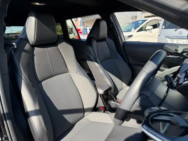 Toyota CorollaCross HYBRID Z 2022 — миниатюра 4
