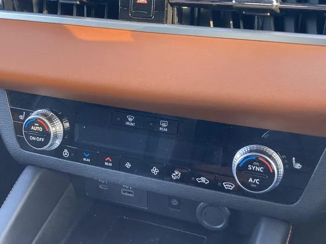 Mitsubishi OUTLANDER PHEV P 2022 — миниатюра 3