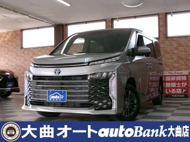 Toyota VOXY HYBRID S-Z 2023 — фото 1, купить с доставкой в Москву