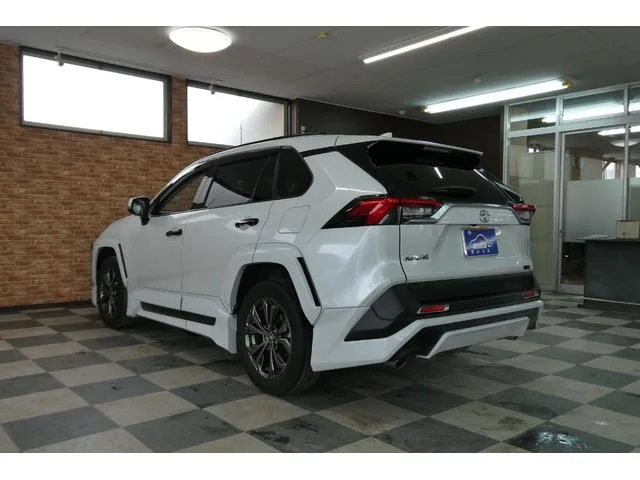 Toyota RAV4 G 2023 — миниатюра 2