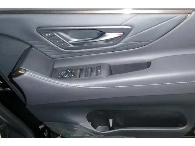 Toyota ALPHARD HYBRID Z 2023 — миниатюра 3