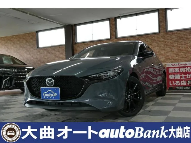 Mazda MAZDA3 FASTBACK X BLACK TONE EDITION 2022 — фото 1, купить с доставкой в Москву
