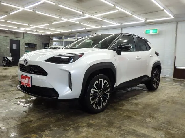 Toyota YARIS CROSS HYBRID Z 2025 — миниатюра 2