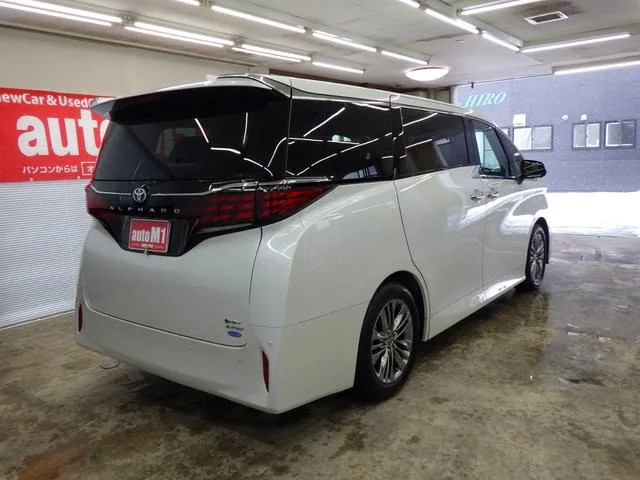 Toyota ALPHARD HYBRID Z 2024 — миниатюра 3