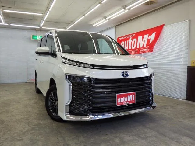 Toyota VOXY HYBRID S-Z 2025 — фото 1, купить с доставкой в Москву