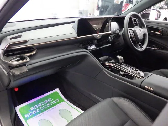 Toyota CROWN SPORT Z 2024 — миниатюра 4