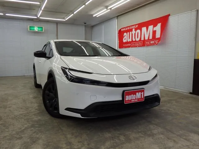 Toyota Prius X 2024 — фото 1, купить с доставкой в Москву