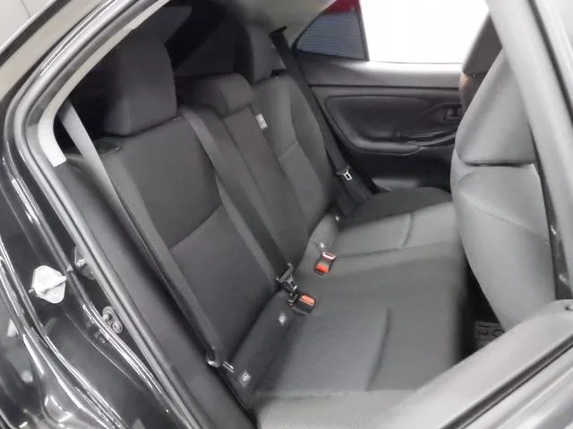 Toyota YARIS CROSS HYBRID G 2022 — миниатюра 5