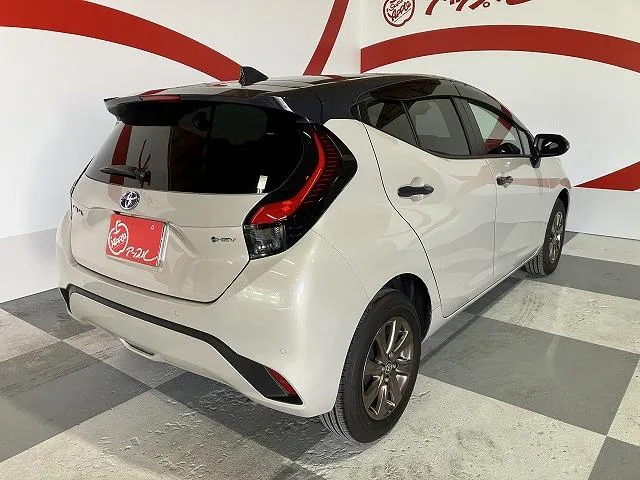 Toyota AQUA Z RAFFINE 2025 — миниатюра 4