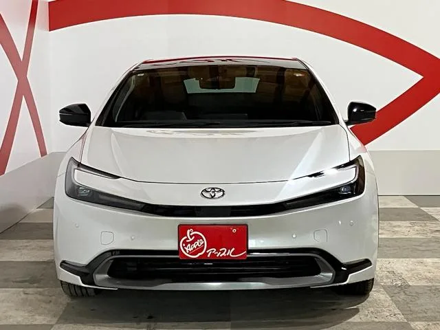Toyota Prius Z 2023 — миниатюра 4