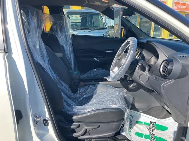 Nissan KICKS X FOUR 2023 — миниатюра 5