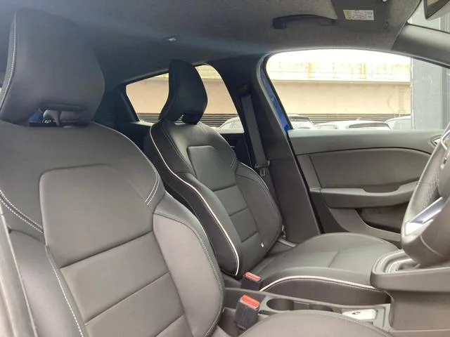 Renault LUTECIA E-TECH FULL HYBRID LEATHER PACK 2023 — миниатюра 5