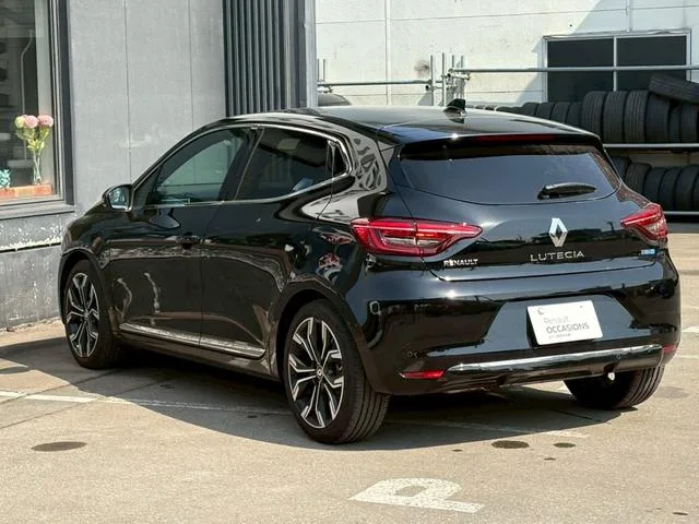 Renault LUTECIA E-TECH FULL HYBRID LEATHER PACK 2025 — миниатюра 4