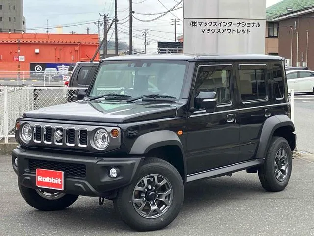 Suzuki JIMNY NOMADE FC 2025 — фото 1, купить с доставкой в Москву
