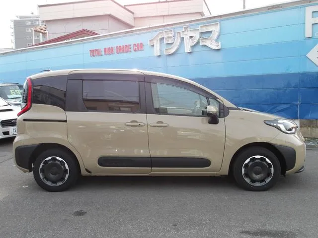 Toyota SIENTA HYBRID Z 2023 — миниатюра 3