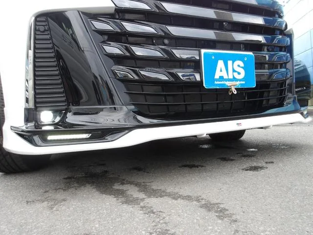 Toyota VELLFIRE HYBRID Z PREMIER 2024 — миниатюра 2