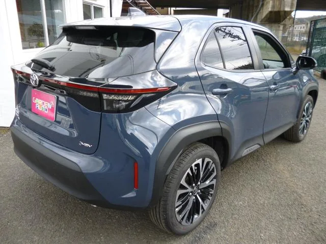 Toyota YARIS CROSS HYBRID Z 2025 — миниатюра 2