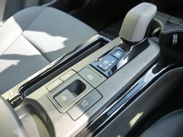 Toyota PRIUS U 2023 — миниатюра 5