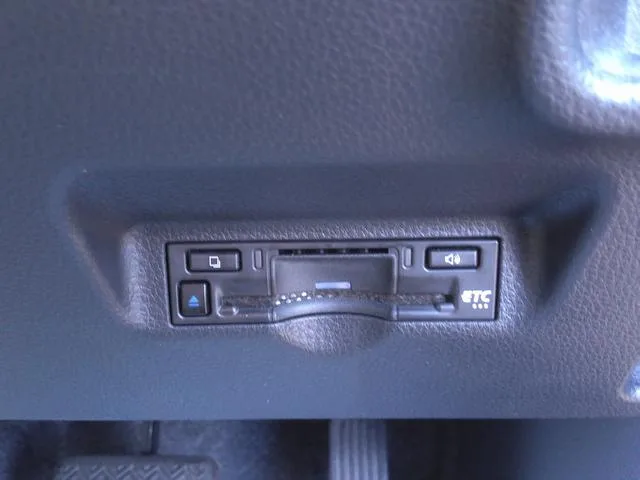 Toyota SIENTA HYBRID Z 2023 — миниатюра 4
