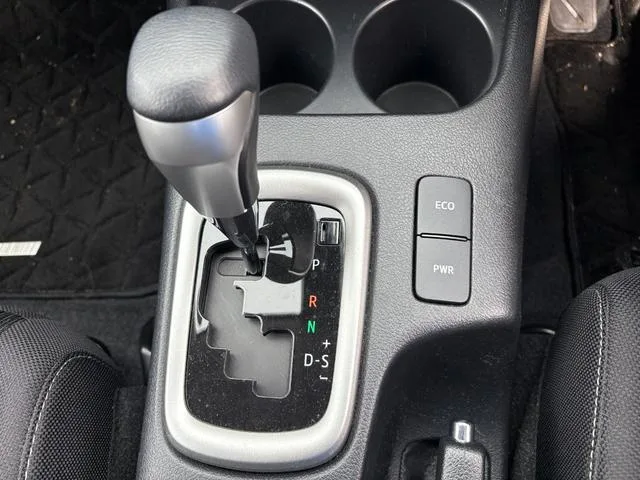 Toyota Hilux Z 2024 — миниатюра 3