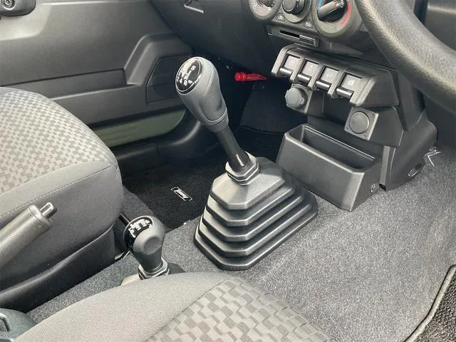 Suzuki Jimny XG 2023 — миниатюра 3