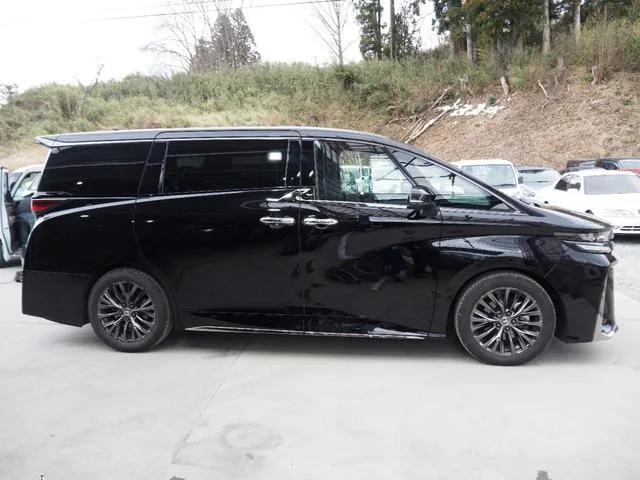 Toyota VELLFIRE HYBRID Z PREMIER 2023 — миниатюра 2