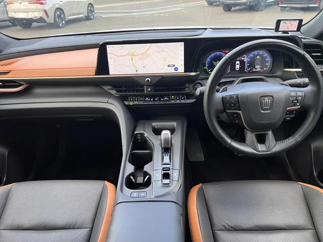 Toyota CROWN CROSSOVER RS ADVANCED 2023 — миниатюра 2