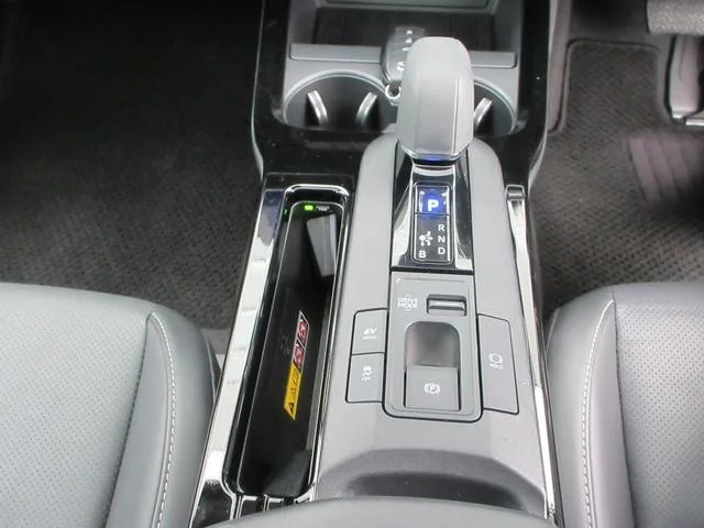 Toyota PRIUS Z 2025 — миниатюра 3