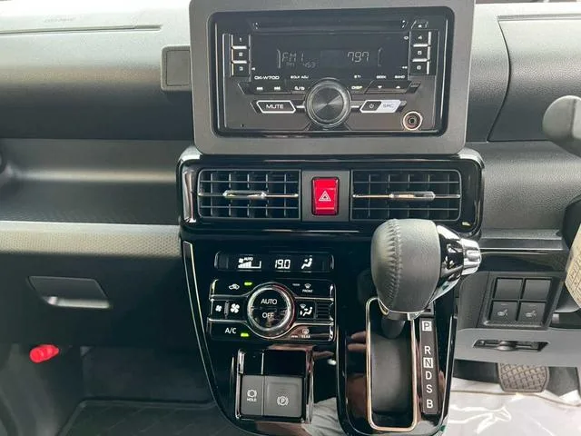 Daihatsu TANTO CUSTOM RS 2023 — миниатюра 2