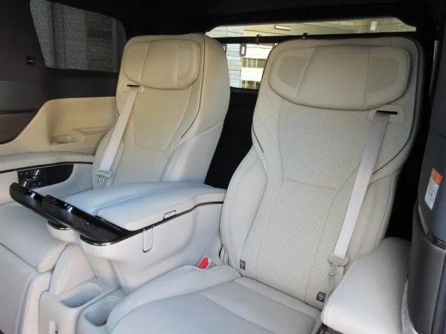 Toyota ALPHARD HYBRID SPACIOUS LOUNGE 2025 — миниатюра 4