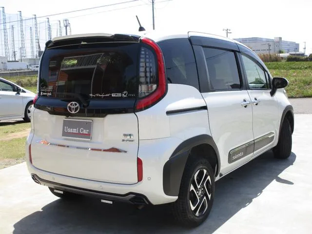 Toyota SIENTA HYBRID Z 2022 — миниатюра 2
