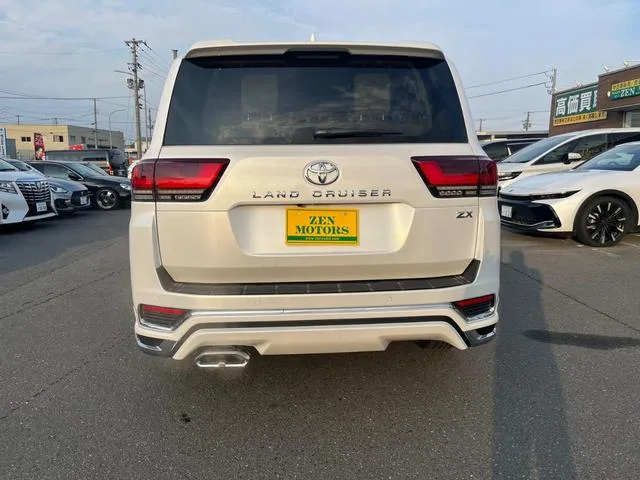 Toyota Land Cruiser ZX 2025 — миниатюра 3