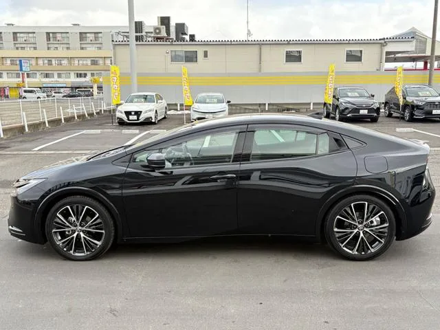 Toyota PRIUS Z 2024 — миниатюра 2