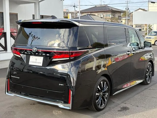 Toyota VELLFIRE HYBRID EXECUTIVE LOUNGE 2025 — миниатюра 2