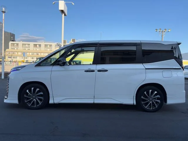 Toyota VOXY S-Z 2024 — миниатюра 2