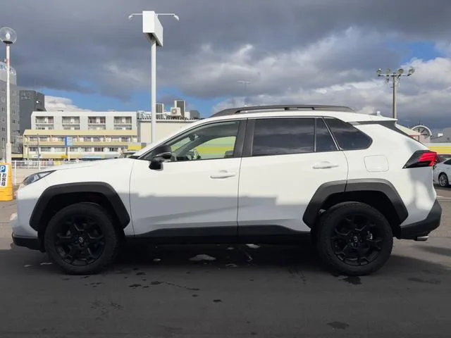 Toyota RAV4 ADVENTURE OFFROAD PACKAGE II 2023 — миниатюра 2