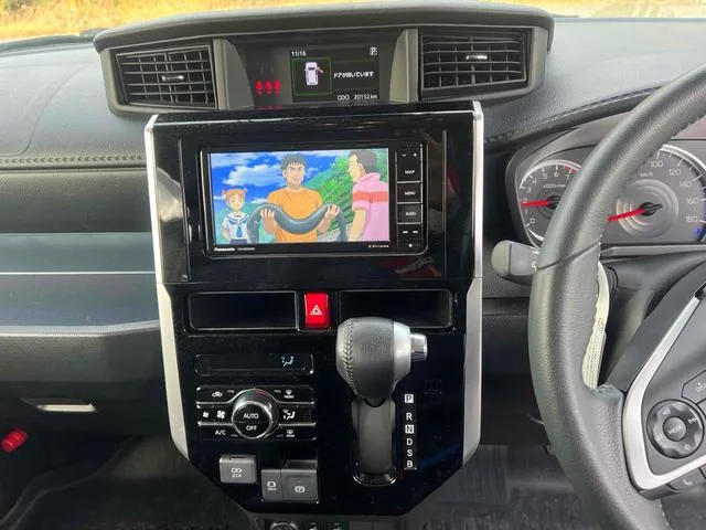 Toyota ROOMY CUSTOM G 2022 — миниатюра 4