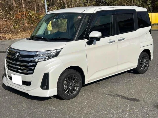 Toyota ROOMY CUSTOM G 2023 — фото 1, купить с доставкой в Москву