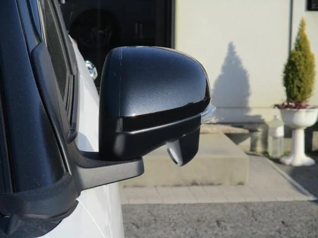 Daihatsu Rocky PREMIUM G HEV 2022 — миниатюра 5