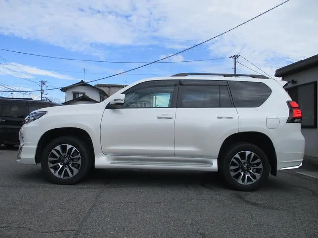 Toyota LAND CRUISER PRADO TX L PACKAGE 2023 — миниатюра 4