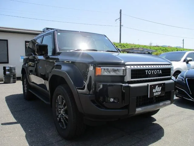 Toyota LAND CRUISER 250 VX 2026 — фото 1, купить с доставкой в Москву