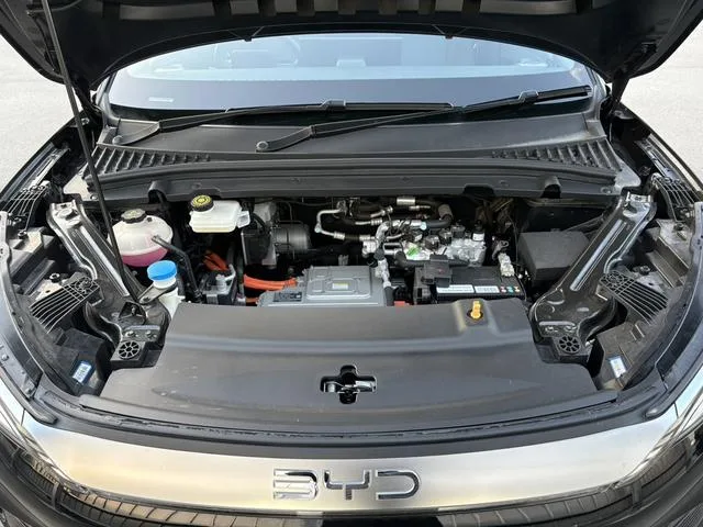 BYD ATTO 3 BASE GRADE 2025 — миниатюра 4