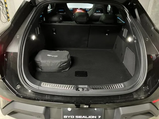 BYD SEALION 7 BASE GRADE 2025 — миниатюра 4