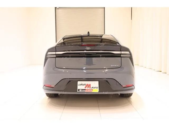 Toyota Prius Z 2023 — миниатюра 3