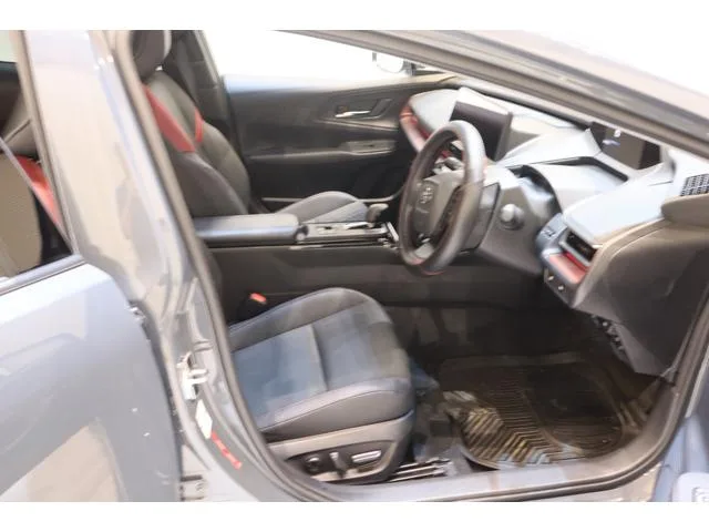 Toyota Prius Z 2023 — миниатюра 4