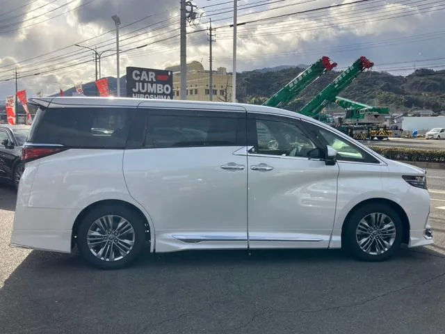 Toyota Alphard Z 2023 — миниатюра 2
