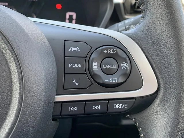 Daihatsu ROCKY PREMIUM G HEV 2023 — миниатюра 3